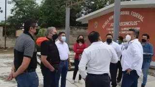 Se reportó presupuesto de 18 mdp para 43 planteles y otros 20 mdp para rehabilitar 100 más, pero no hay mayor información al respecto