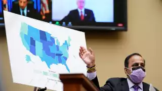 El congresista señaló que no se pueden guardar vacunas cuando hay países que las necesitan