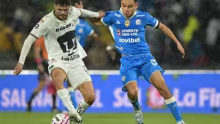 Cruz Azul viene de atrás y logra empatar contra Pumas