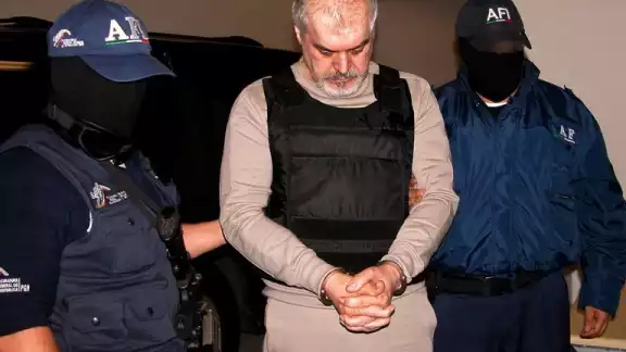 Eduardo Arellano Félix "El Doctor" había sido detenido en Tijuana por narcotráfico. Aunque pasó 10 años en una prisión de Estados Unidos, en México no se cuenta con un proceso para volverlo a detener Eduardo Arellano Félix "El Doctor" había sido detenido en Tijuana por narcotráfico. Aunque pasó 10 años en una prisión de Estados Unidos, en México no se cuenta con un proceso para volverlo a detener