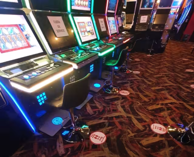 El análisis financiero detectó que varios de los establecimientos realizaron transferencias hacia países como Estados Unidos, Rumania, Albania, Malta y Panamá