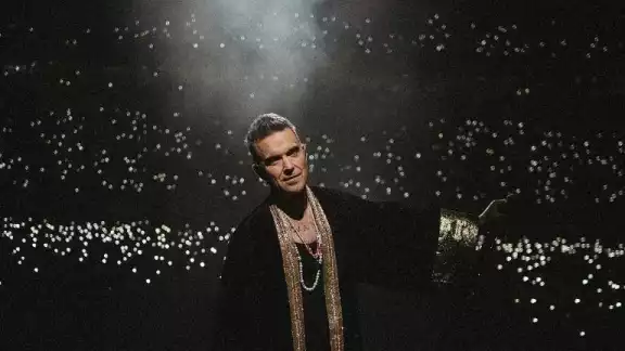 El cantante estaría en el próximo Super Bowl