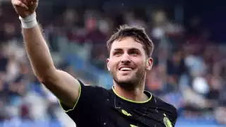 AC Milan y Feyenoord ultiman detalles por el traspaso de Santi Giménez