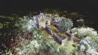 Esta zona arquqol{ogia se encuentra en un lugar apartado