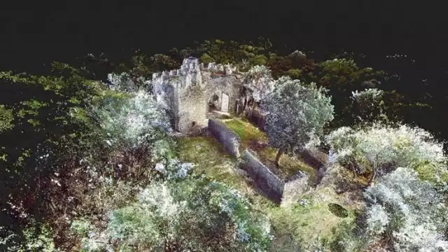 Esta zona arquqol{ogia se encuentra en un lugar apartado