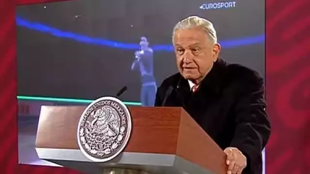 AMLO desea éxito a Donovan Carrillo en final del patinaje artístico de los Juegos Olímpicos de Invierno Beijing 2022.