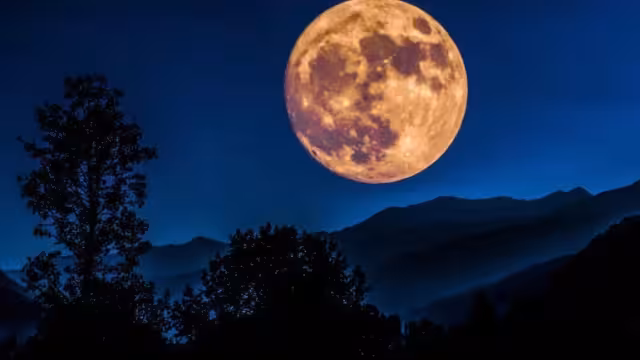 Superluna de Ciervo 2023