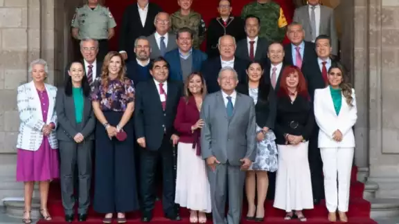 Gobernadores de la 4T respaldan a AMLO en su Quinto Informe de Gobierno Gobernadores de la 4T respaldan a AMLO en su Quinto Informe de Gobierno