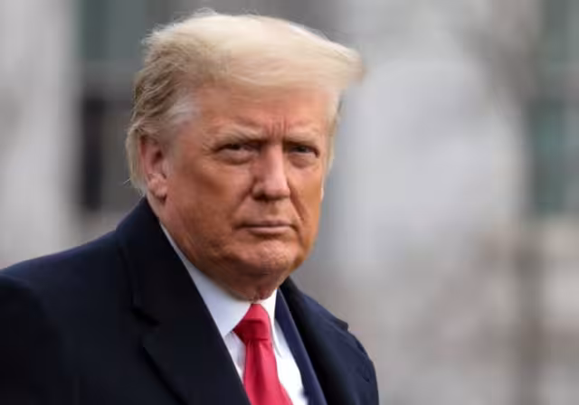 Trump factura 7 millones de dólares tras histórico fichaje policial
