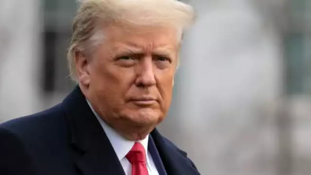 Trump factura 7 millones de dólares tras histórico fichaje policial
