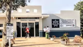 El vehículo fue captado por las cámaras del C5 sobre el boulevard Playa del Carmen