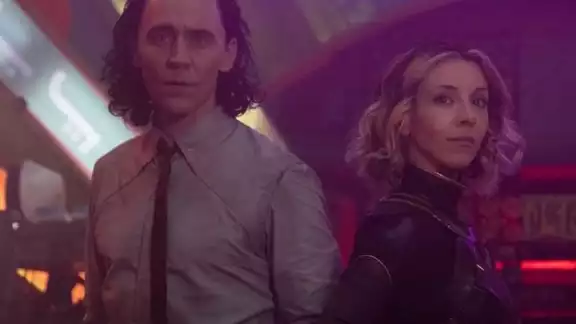 Por ahora no se sabe quién será el responsable de sustituir a Kate Herron para la segunda temporada, pero los fans temen por lo que pueda ocurrir con la serie Por ahora no se sabe quién será el responsable de sustituir a Kate Herron para la segunda temporada, pero los fans temen por lo que pueda ocurrir con la serie
