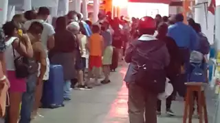 El oleaje no fue impedimento para los ferrys