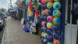 Los comerciantes sacaron de manera anticipada juguetes para vender