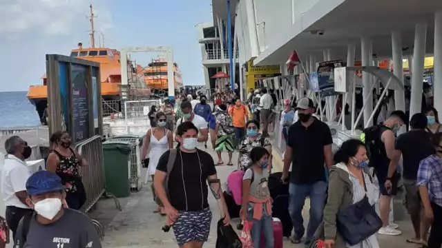 La terminal marítima cozumeleña lució llena