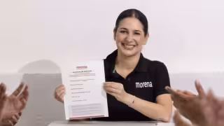 Estefanía Mercado se registra para buscar la coordinación municipal de Morena en Playa del Carmen