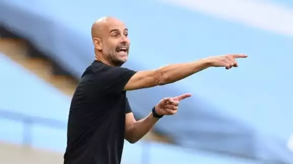 Pep Guardiola venció al Liverpool Pep Guardiola venció al Liverpool