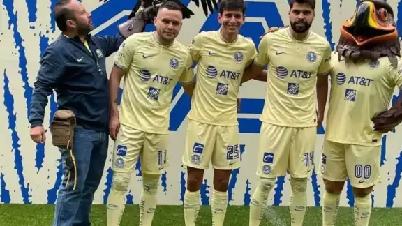 Las Águilas tuvieron un entrenamiento a puerta abierta en el que presentaron a sus refuerzos