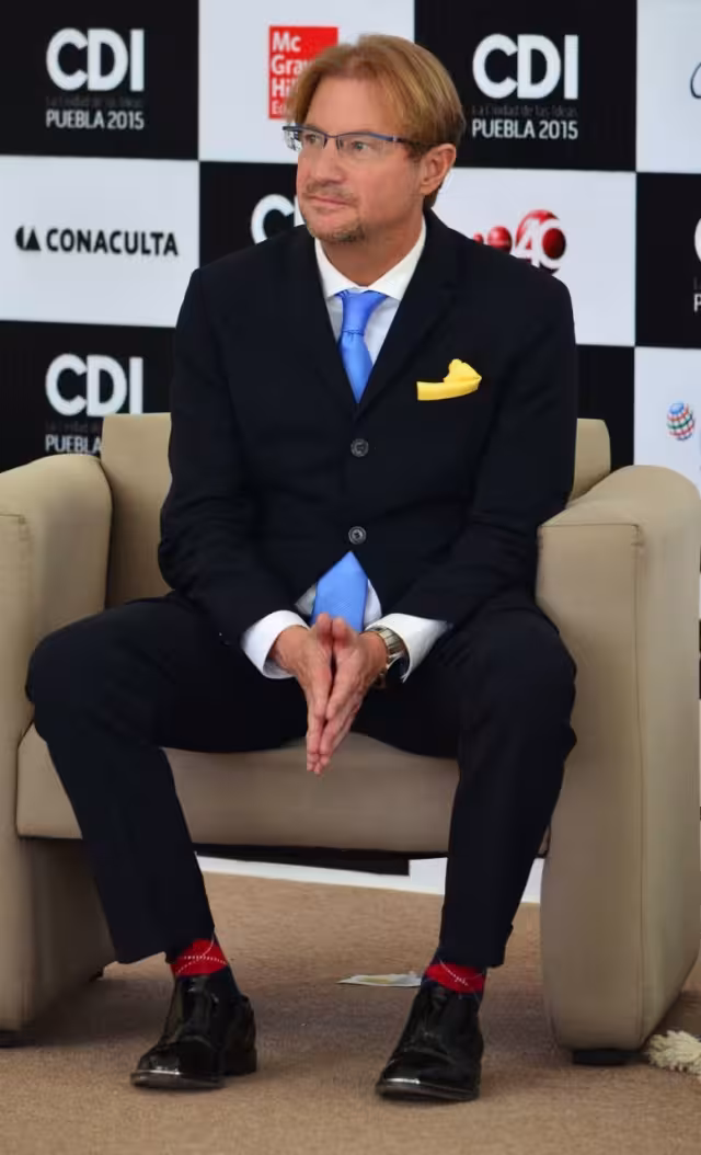 Andrés Roemer durante un evento en Puebla