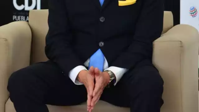 Andrés Roemer durante un evento en Puebla