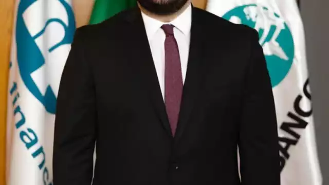 De Botton fue nombrado nuevo director general de Nacional Financiera (Nafin) y director general del Banco de Comercio Exterior (Bancomext) en marzo del año en curso