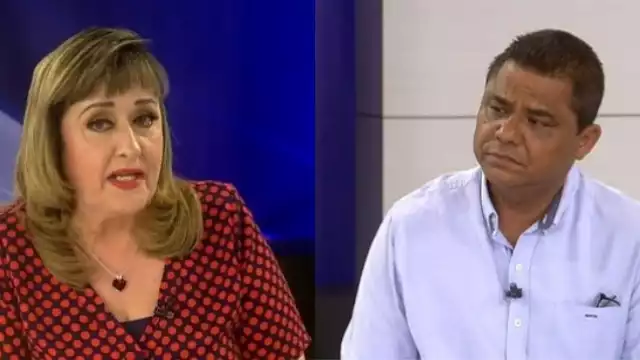 El padre de Debanhi Escobar se notó un poco incómodo por las preguntas de la conductora. Foto: Capturas de pantalla