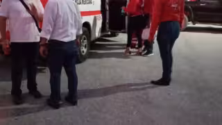 Mujer se desmaya en un mitin político en Ciudad del Carmen
