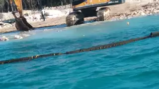 Expertos señalan que con estas obras se asfixian los corales, pues aumentan la enfermedad del Síndrome Blaco