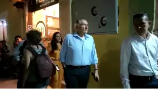 El titular de la Segob, Adán Augusto López, pasea por las calles de Campeche