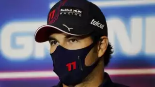 Checo Pérez cierra con el mejor tiempo de las Prácticas de Bahréin
