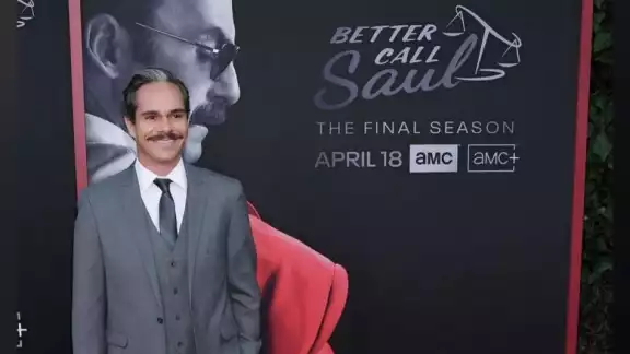 Lalo Salamanca, villano interpretado por Tony Dalton, destaca entre los demás enemigos que ha tenido que enfrentar Jimmy McGill