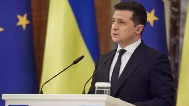 Volodímir Zelenski, presidente de Ucrania, denunció la destrucción total de un aeropuerto cerca de Vinnytsia, por le impacto de ocho misiles rusos