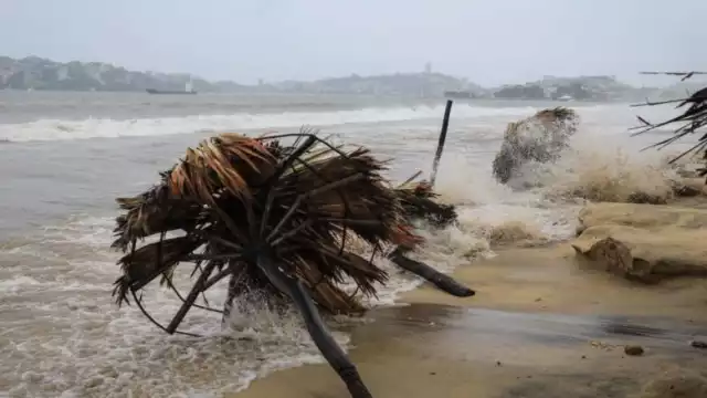 El SMN prevé lluvias de intensas a fuertes en al menos siete estados; se espera que 'Nora' se mantenga como huracán durante cuatro días
