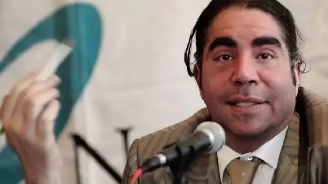 Según su currículum, su grado de estudios es este