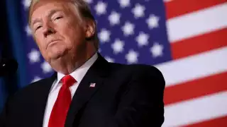 Juez rechaza un nuevo intento de Trump de pausar una demanda por difamación