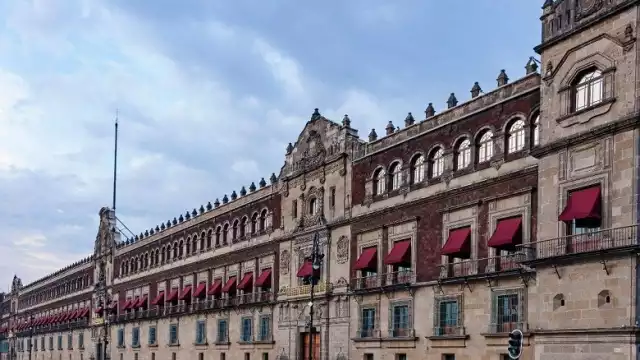 Moody's baja la calificación crediticia de México a Baa2