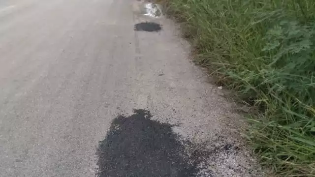 Los caminos fueron reparados a con materiales de mala calidad