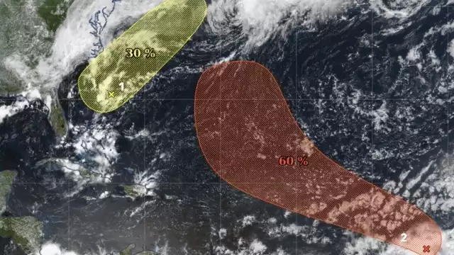 El SMN monitorea dos zonas de baja presión en el Atlántico con potencial ciclónico.