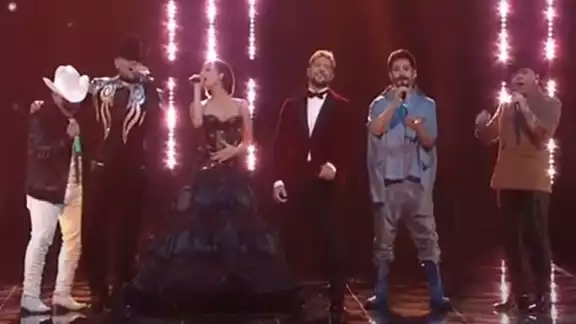 Los seis artístas dieron lo mejor en honor al "Charro de Huentitán". Foto: Captura de pantalla Univisión