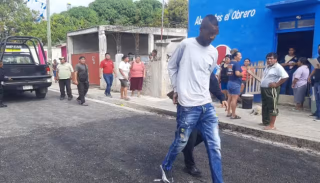 Uno de los implicados fue detenido con dinero que robó de la tienda, por lo que fue enviado a la SSP