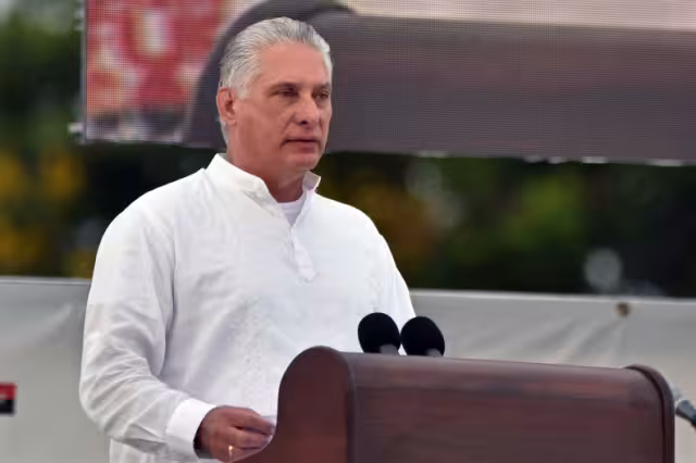 El Presidente de Cuba, Migue Díaz-Canel acudió a la región de Cienfuegos, donde habló sobre la corrupción existente en el país