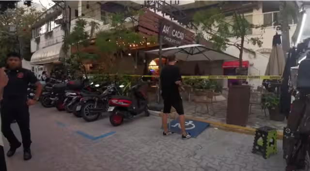 Una persona muerta y un herido fueron el saldo de un ataque a una cafetería en Playa del Carmen