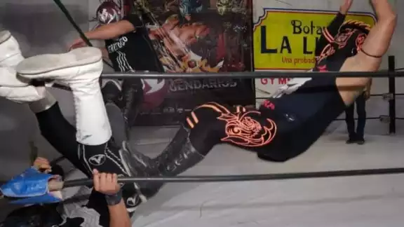La pelea se realizó a puerta cerrada, pero fue transmitida por redes sociales La pelea se realizó a puerta cerrada, pero fue transmitida por redes sociales