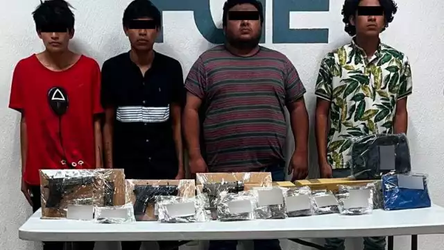 Cinco hombres fueron detenidos en un operativo en Tulum por la Fiscalía General del Estado de Quintana Roo
