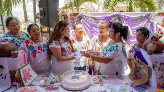 DIF Yucatán impulsa desarrollo y empoderamiento de más de 2 mil 100 personas DIF Yucatán impulsa desarrollo y empoderamiento de más de 2 mil 100 personas