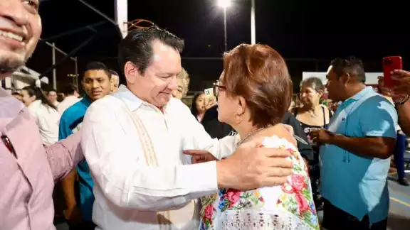 El gobernador Joaquín Díaz Mena continuará sus acercamientos a los yucatecos El gobernador Joaquín Díaz Mena continuará sus acercamientos a los yucatecos