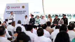 Joaquín Díaz Mena da inicio con el Operativo Vacacional 2025 en Yucatán y entrega nuevas patrullas de la SSP