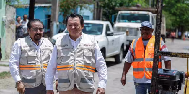 El gobernador Joaquín Díaz Mena supervisó las obras de bacheo al Sur de Mérida
