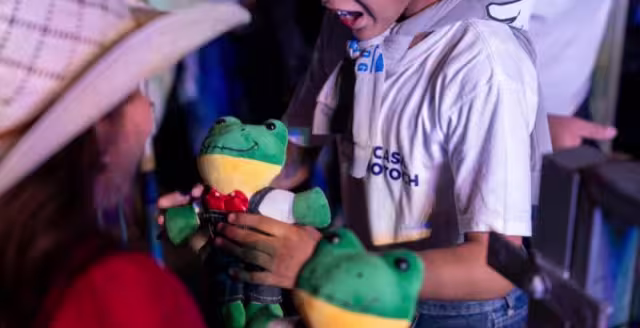 Niñas y niños de Casa Otoch viven una noche inolvidable en el concierto de Lara Campos