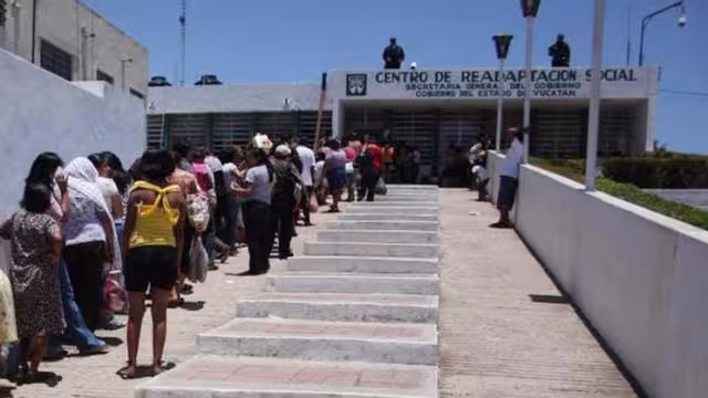 Solo podrán acceder dos personas por reo con cubrebocas, mascarillas o caretas